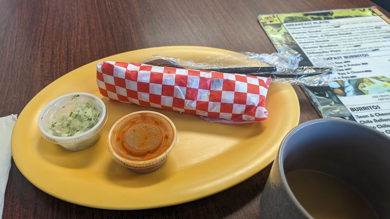 A Casual Stop Built Around Familiar Cravings