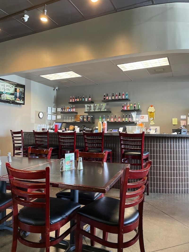 Fizz Burgers & Bottles, Wichita