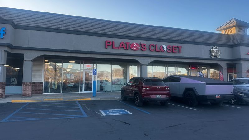 Plato's Closet — Taylorsville