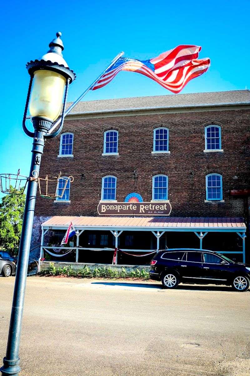 Bonaparte, Bonaparte Historic Riverfront District