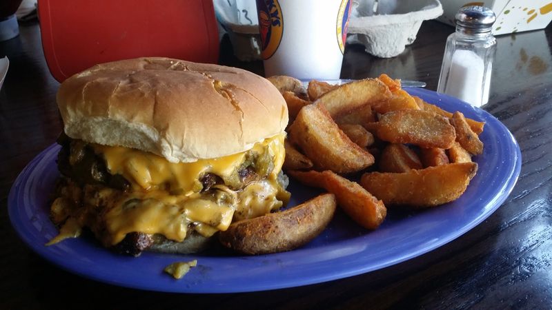Legendary Green Chile Cheeseburgers Worth The Buzz