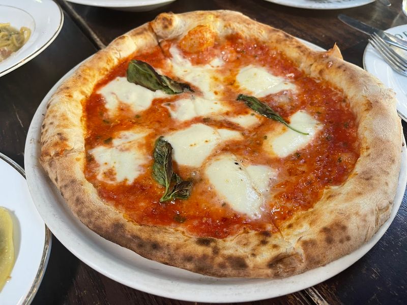 Hand-Stretched Pizza Worth The Hype