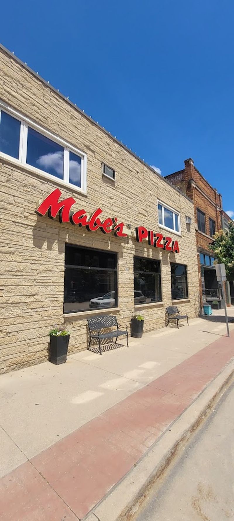 Why Mabe's Pizza Earns Its Place In Decorah