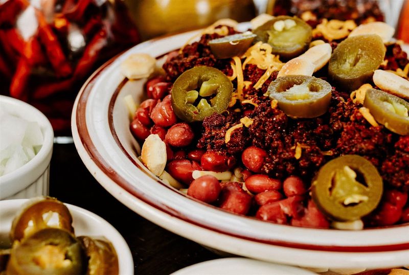 Crackers, Heat, Toppings, And The Order That Builds Itself