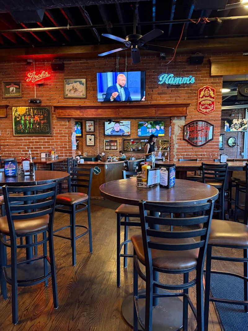 The Peanut On Santa Fe, Overland Park
