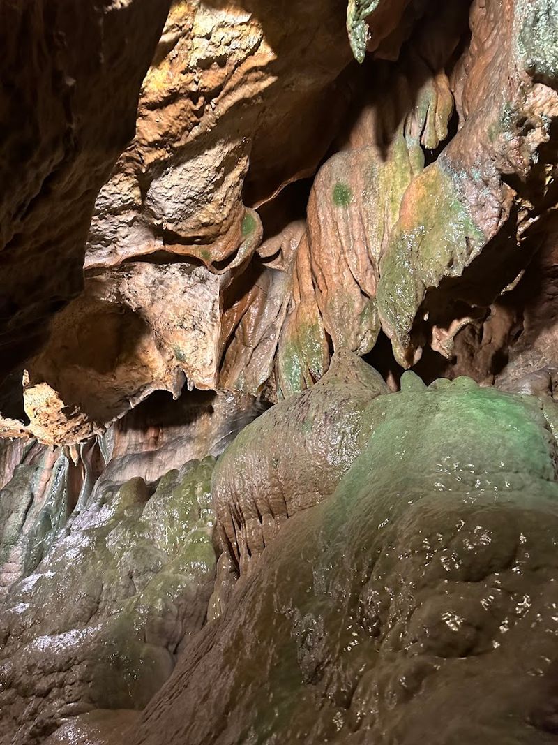 Linville Caverns