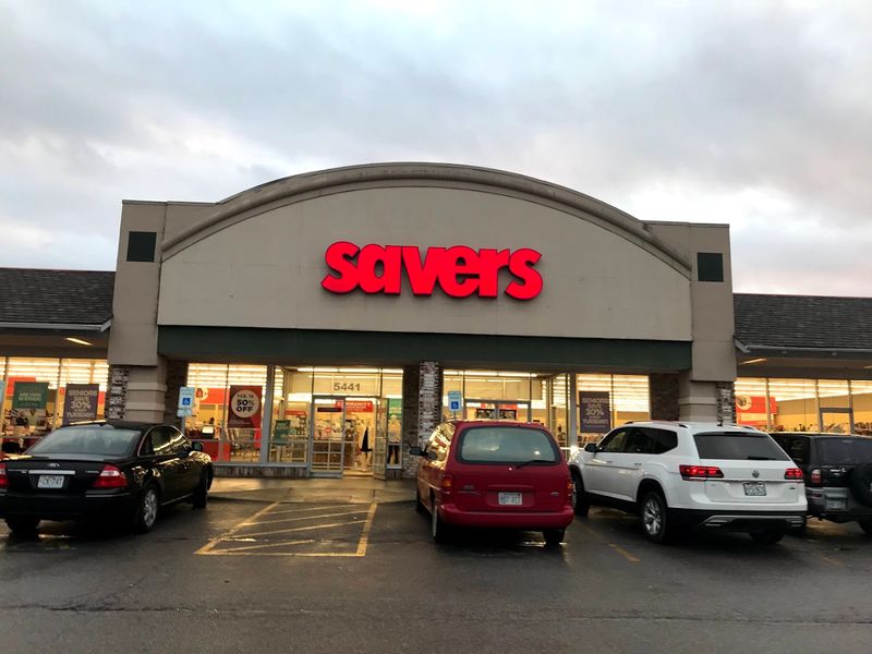 Savers, Overland Park