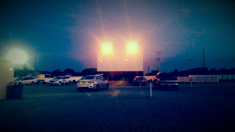 Valle Drive-In Theatre, Newton