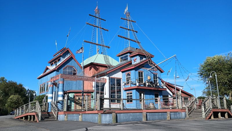 Pirate's Landing Seafood & Steak Restaurant