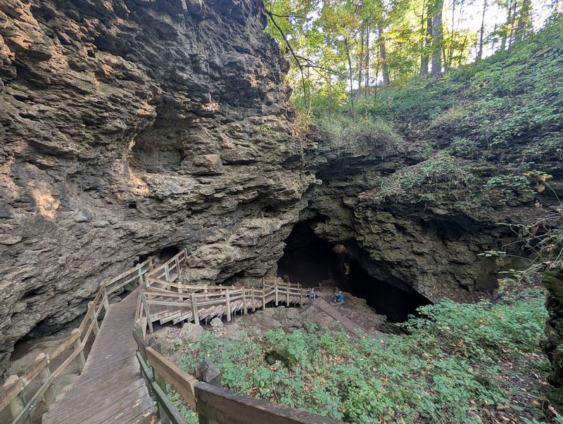 Maquoketa Caves State Park, Maquoketa