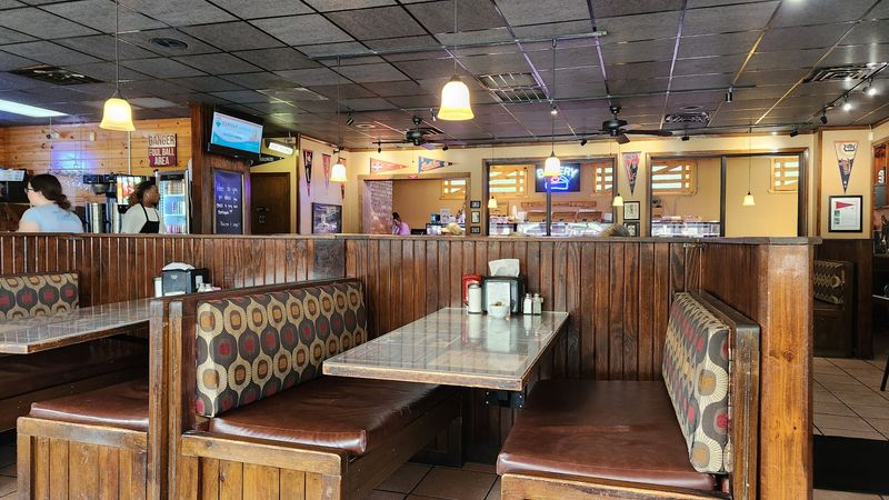 Home Plate Cafe & Bakery