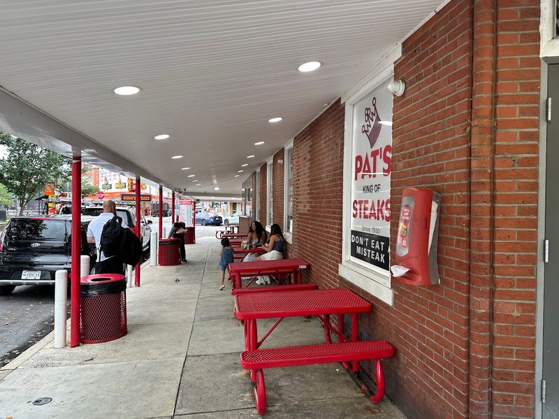 Pat's King Of Steaks
