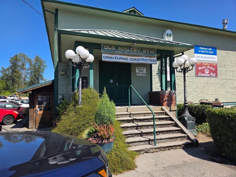 Finding The Café At 8809 Maltby Road