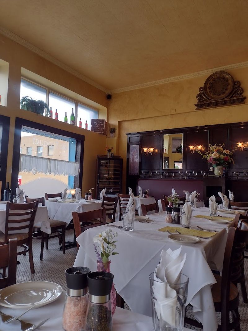 Small Dining Room, Big Personality