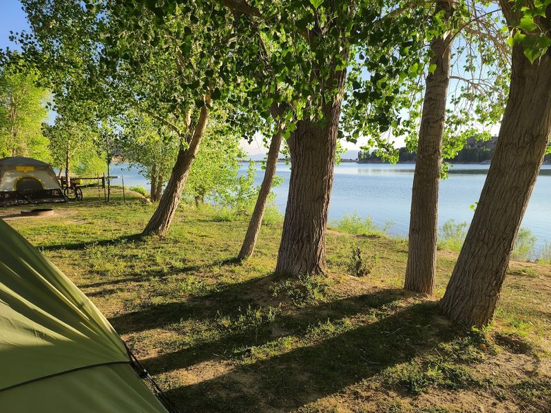 Lakeside Campsites That Put You Right On The Water