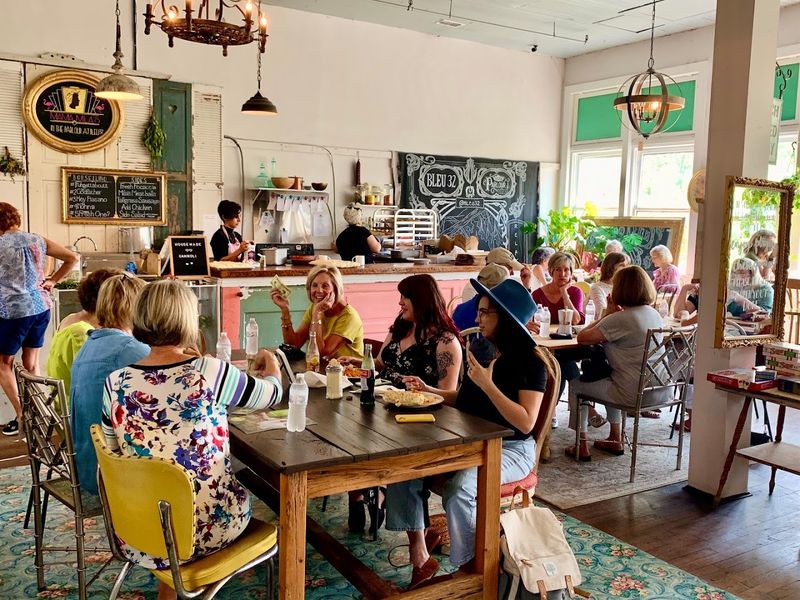 A Small Dining Room Makes Every Visit Personal