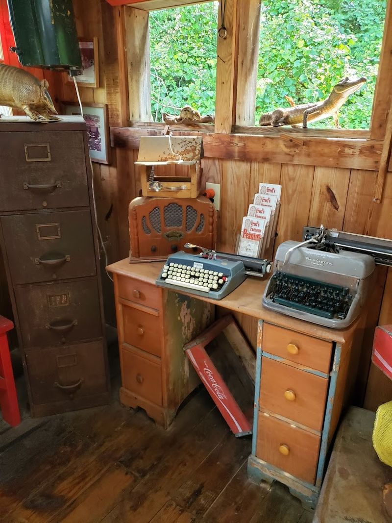What Started As A Simple Boiled Peanut Stand Still Feels Delightfully Old-School