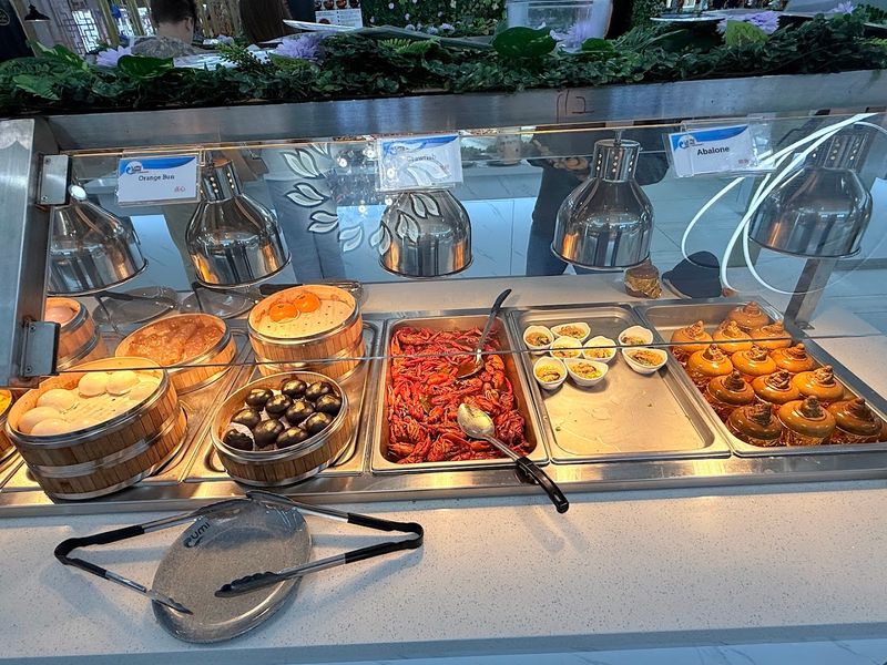 Dim Sum And Chinese Classics Fill The Hot Food Section