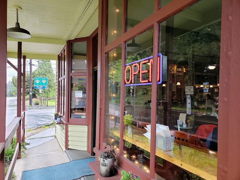 The South Store Café