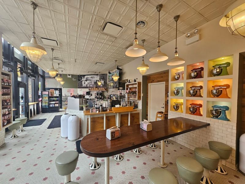 Stan's Donuts & Coffee 