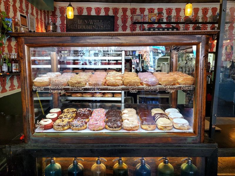 Dun-Well Doughnuts 