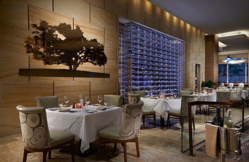 Council Oak Steaks & Seafood