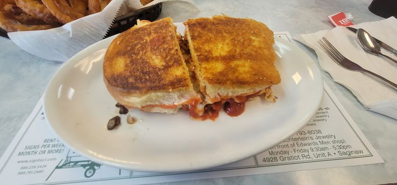 Why Tony's Keeps Drawing People Back