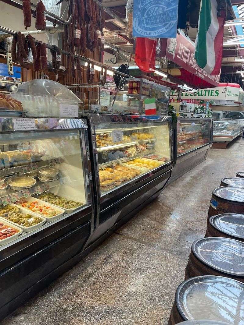 Mike’s Deli