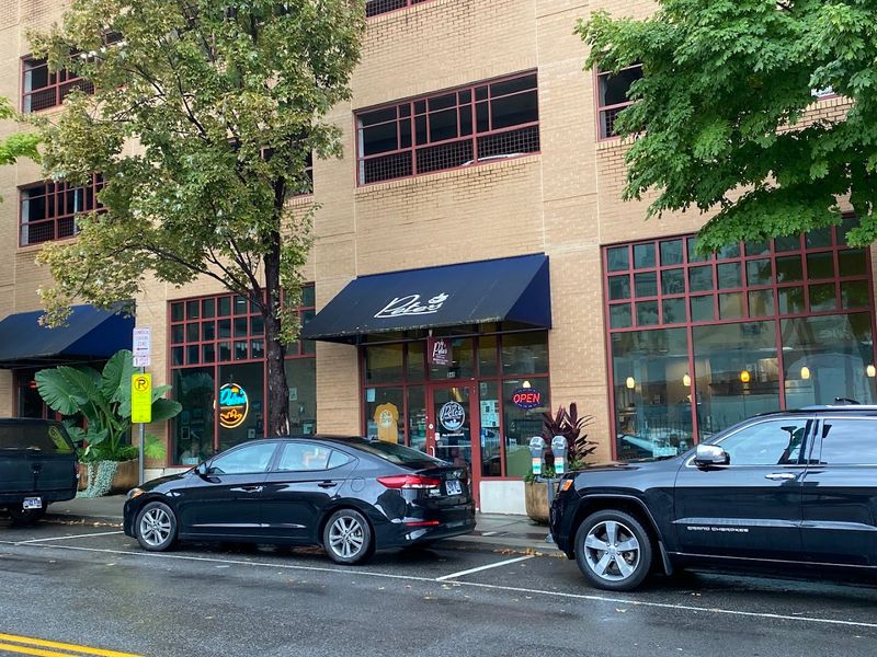 Pete's Restaurant & Coffee Shop