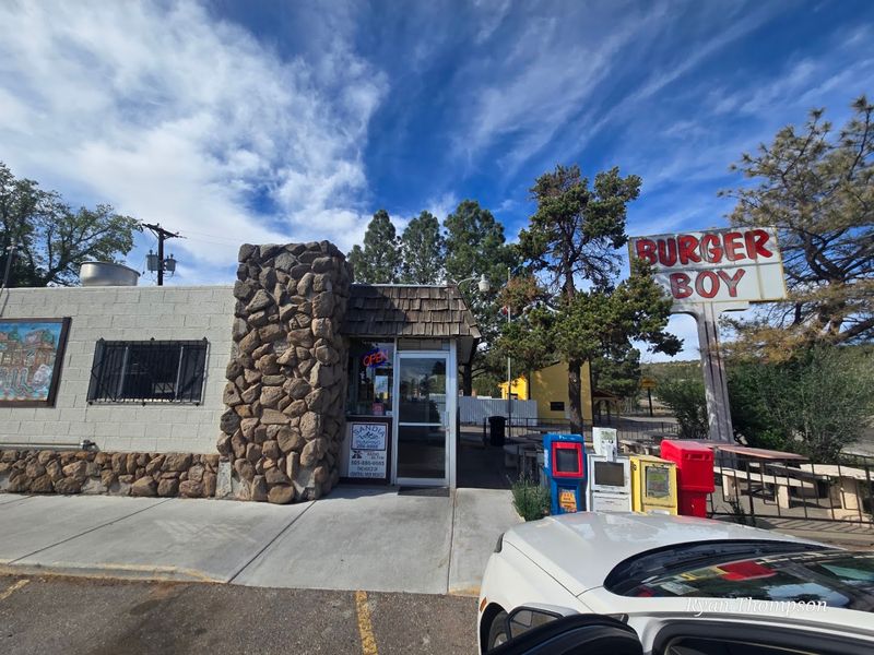 The Drive Thru Keeps This Classic Diner Convenient