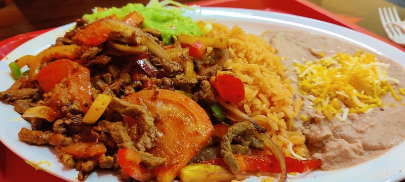 Steak Fajitas That Actually Deliver on Meat Quantity