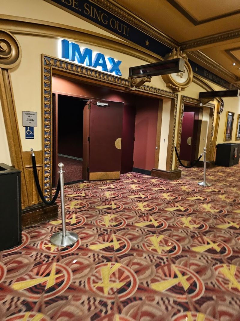 Food And Movies Give Tired Shoppers A Reason To Stay Longer