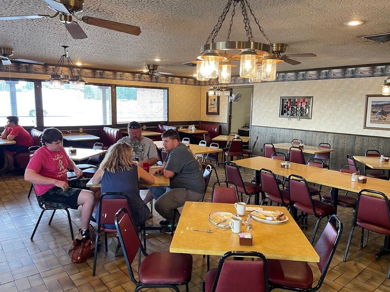 Blue Hereford, 809 Main St, Ford, KS 67842
