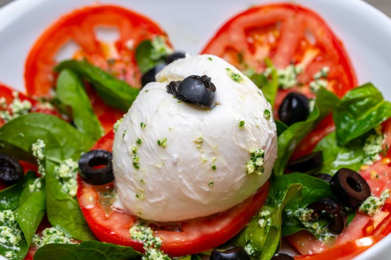 Mozzarella Gets Cut Down To Mootz
