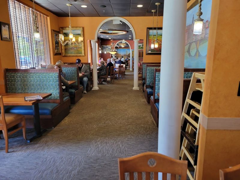 Sal’s By Victor