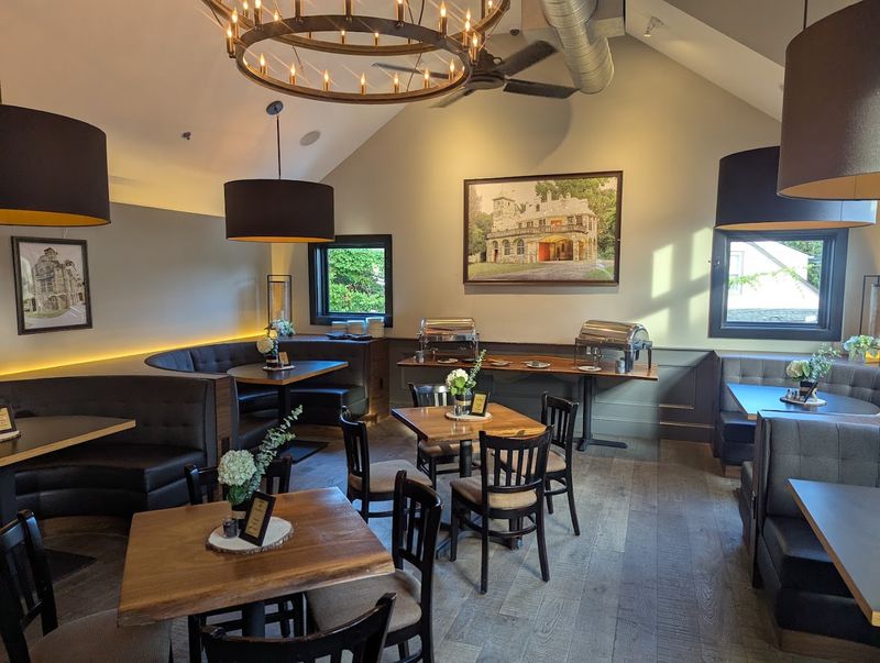 The Dining Areas Support Groups Of Different Sizes