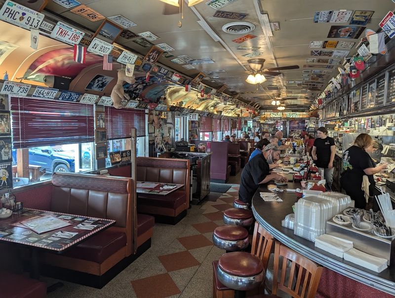 Crazy Otto’s Empire Diner