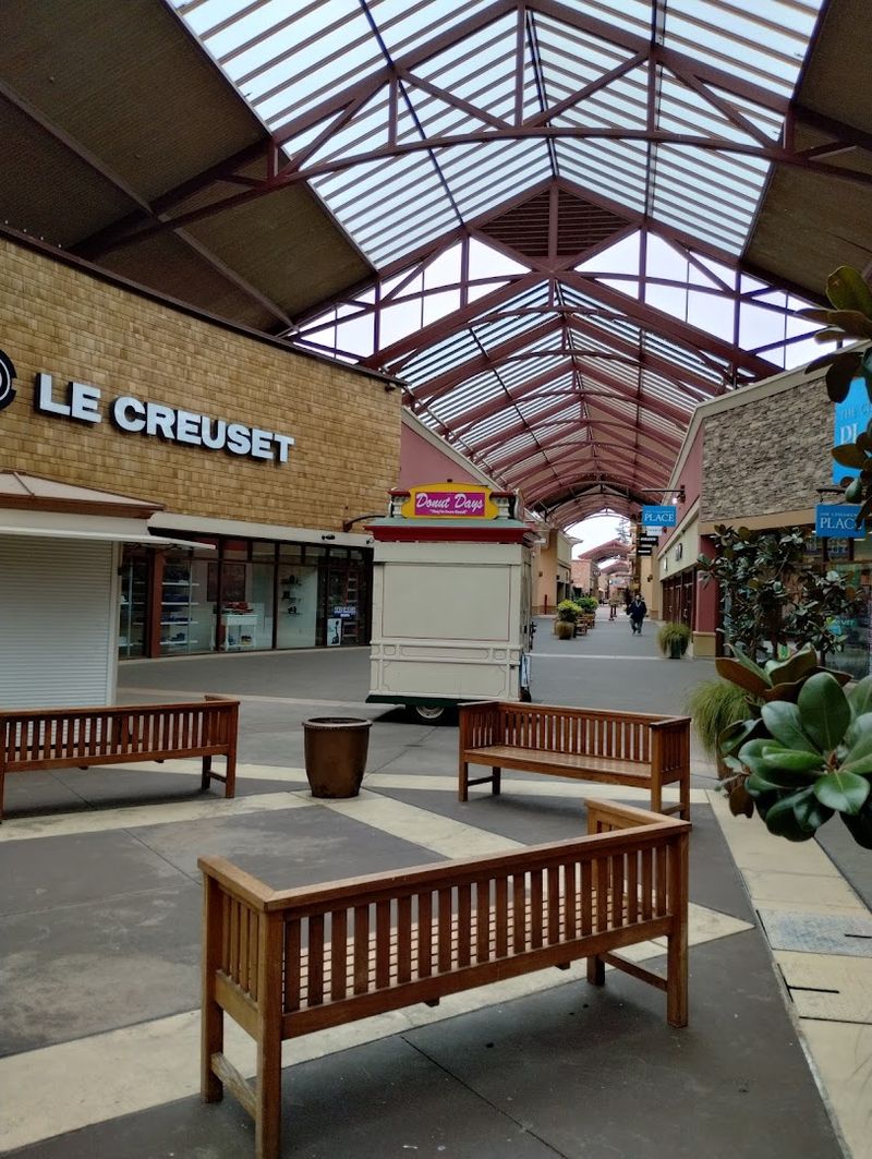 Useful Amenities Keep A Long Shopping Day On Track