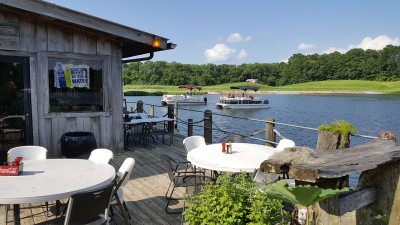 Tunk’s Cypress Inn