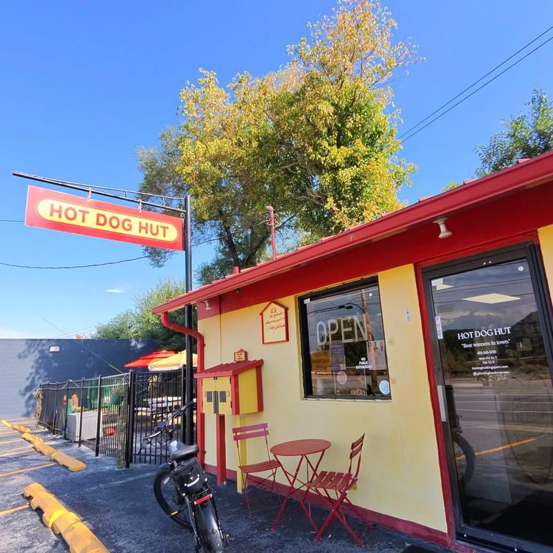 Hot Dog Hut
