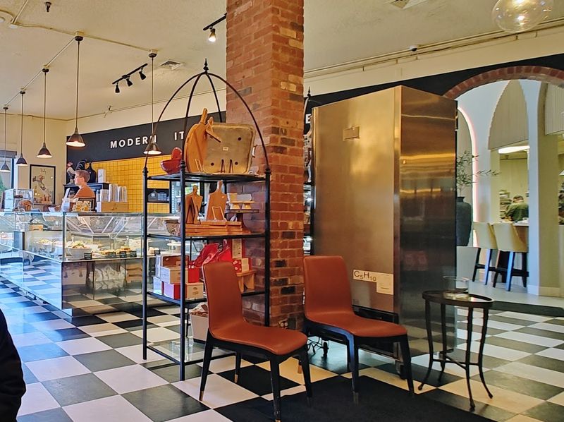 Nicoletta's Table And Marketplace