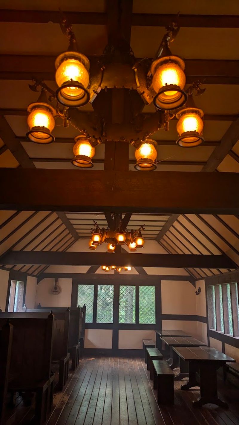The Dining Room Makes 2026 Wait Outside