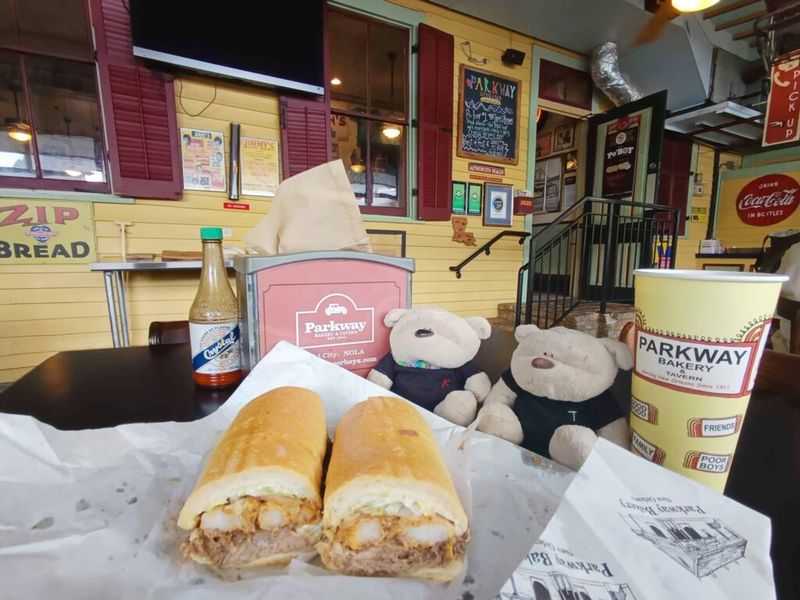 Parkway Bakery & Tavern