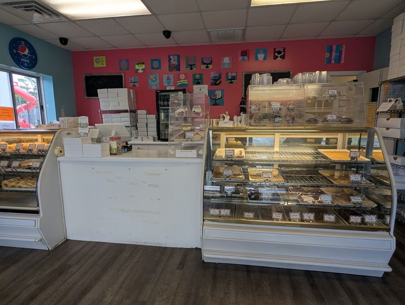 Anne's Donuts And Bakery