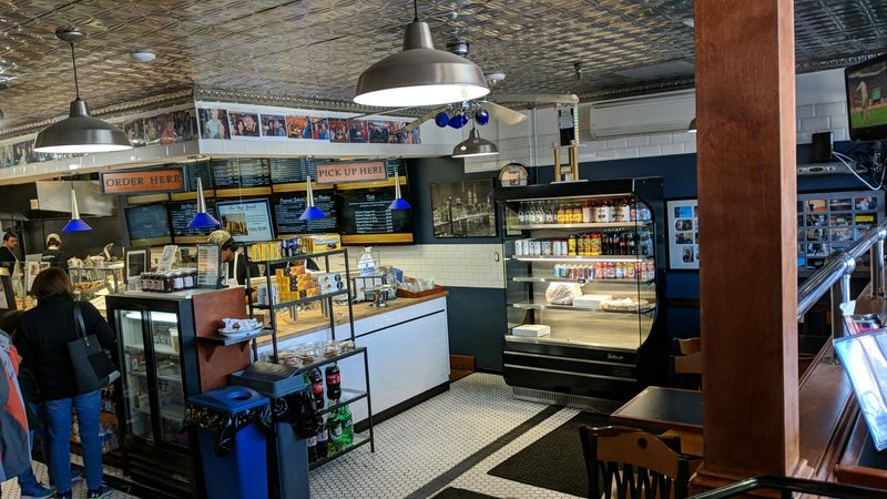 Town Hall Deli