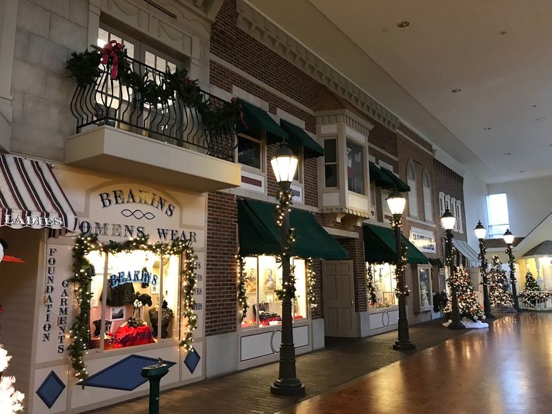 Christmas At Music Man Square