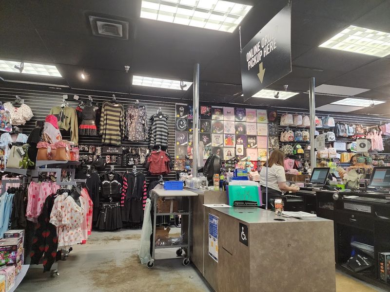 More Than 80 Stores Give Every Passenger An Assignment