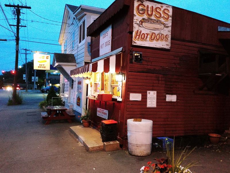 Gus's Hot Dogs