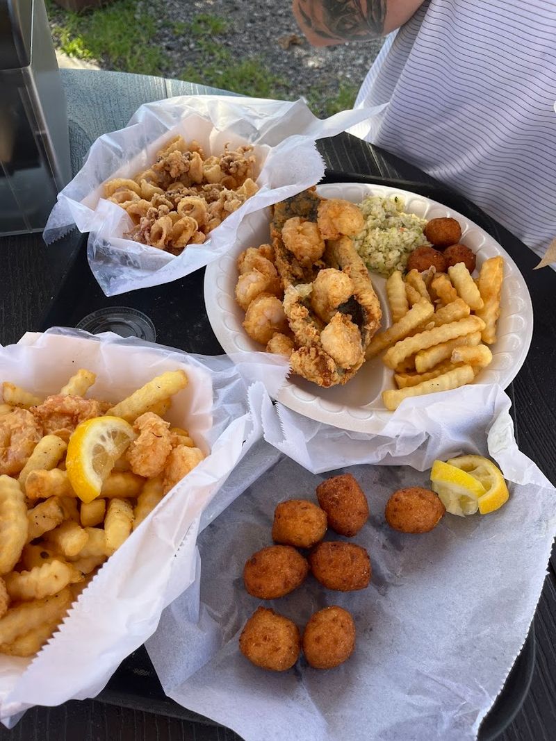 The Fried Shrimp That Keeps People Coming Back