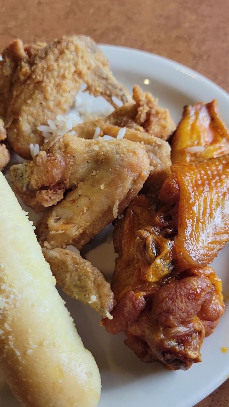 The Fried Chicken That Keeps Plates Coming Back